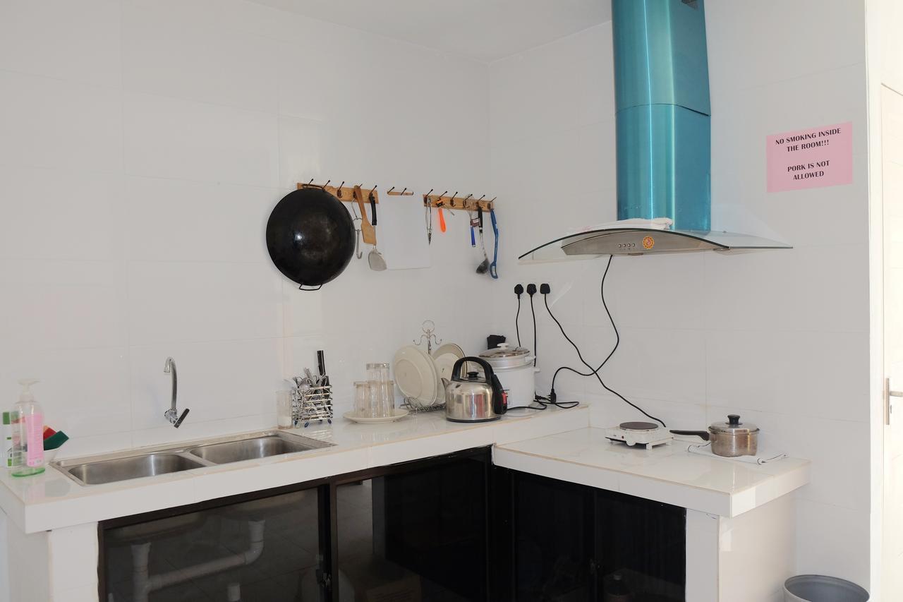 Natol Homestay - London Кучинг Екстериор снимка